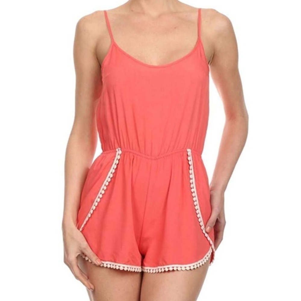 🌞$20 for 4🌞 Coral Romper w/ Crochet Accent Edges